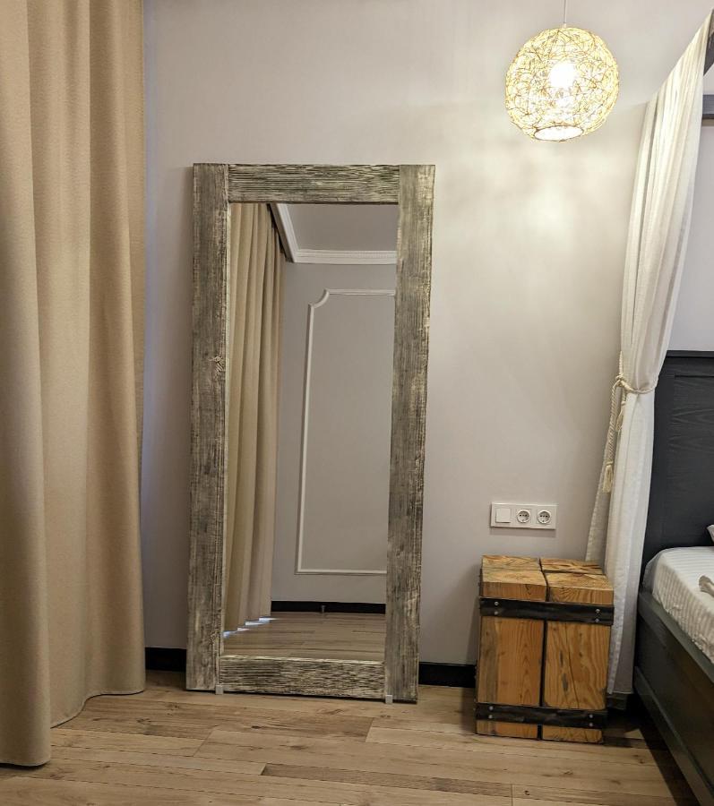 Гетьманські Палати , Старе Місто, 2 Спальні, Балкон-Тераса , 85 М Кв คาเมียเนตส์-โปดิลสกี ภายนอก รูปภาพ